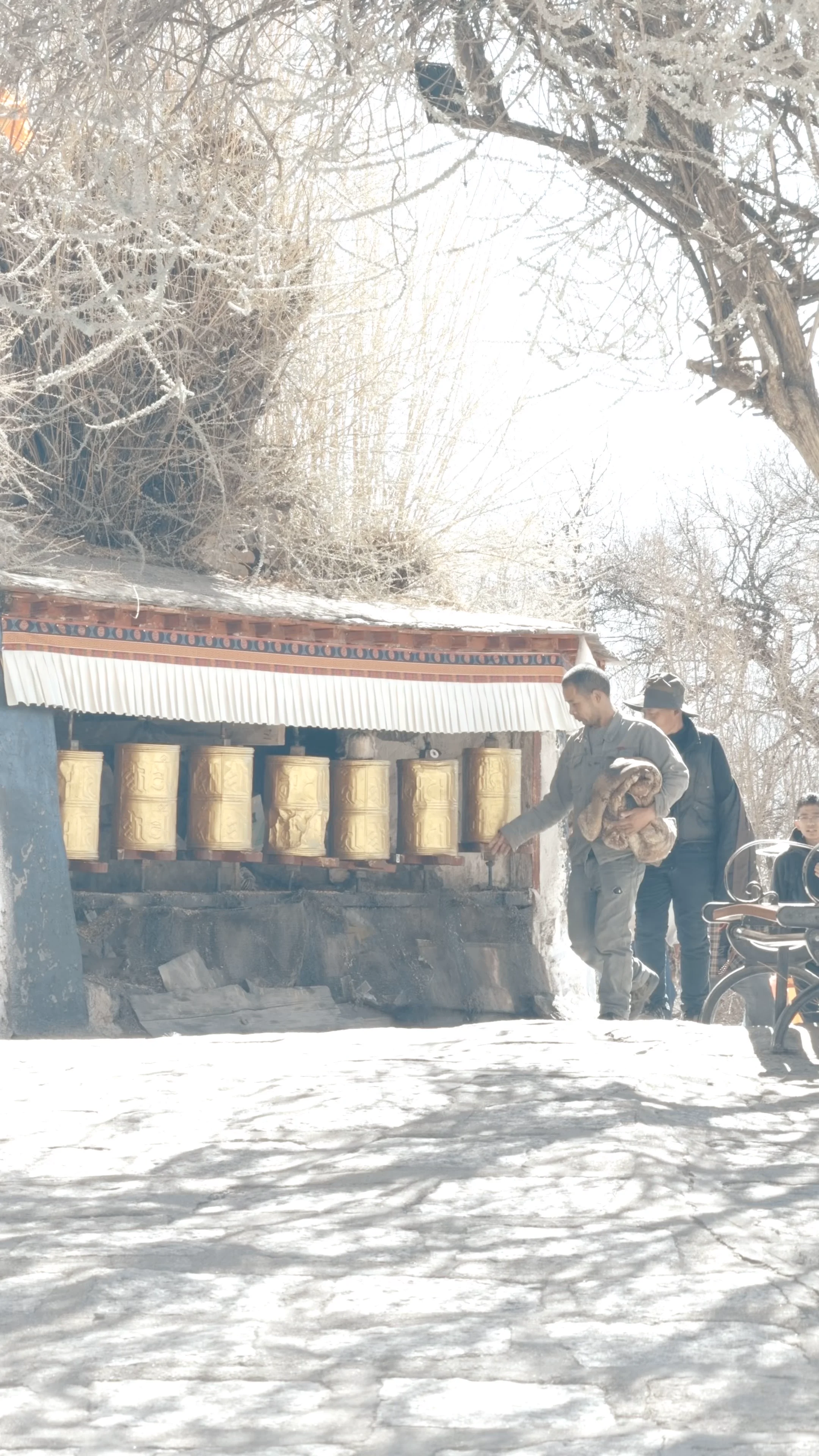 哲蚌寺宏伟建筑